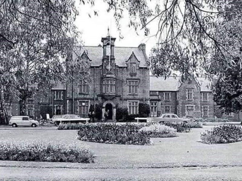 'Lunatic Asylum' talk by Kate Roberts